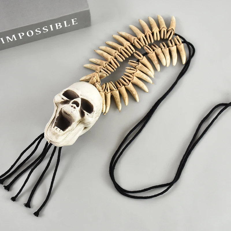 Halloween Skull Pendant Necklace Horror Skull Hanging Ornaments Outdoor Haunted House Scary Props Halloween Party Decor Supplies
Halloween Skull Pendant Necklace Horror Skull Hanging Ornaments Outdoor Haunted House Scary Props Halloween Party Decor Supplies