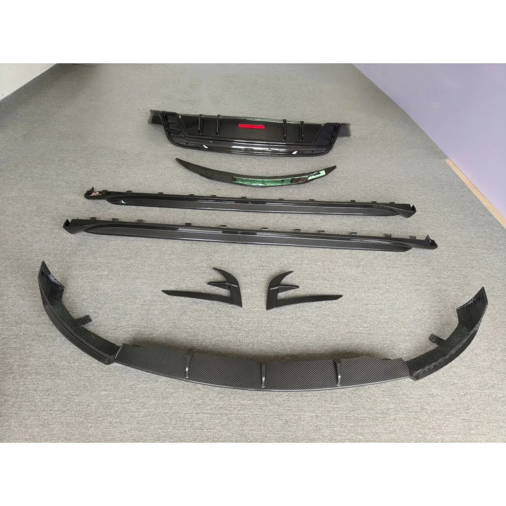 AUL Style Dry Carbon Fiber Front and Rear Lips V1 Side Skirts V2 Tail Blade Kit Suitable for Tesla Model Y
AUL Style Dry Carbon Fiber Front and Rear Lips V1 Side Skirts V2 Tail Blade Kit Suitable for Tesla Model Y