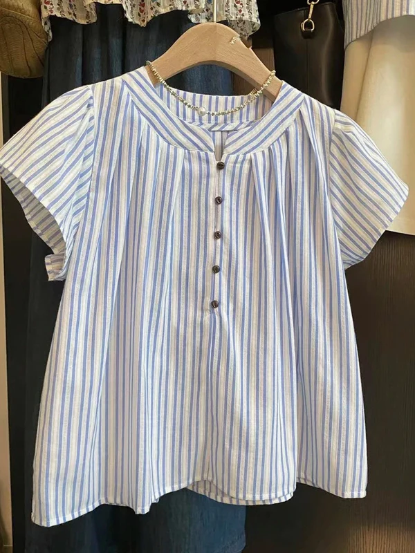 Korean Sle Striped Loose Women's irt Summer New Doll Design Sense Versatile Casual Top Bubble Sve ort Sve Blouse
Korean Sle Striped Loose Women's irt Summer New Doll Design Sense Versatile Casual Top Bubble Sve ort Sve Blouse