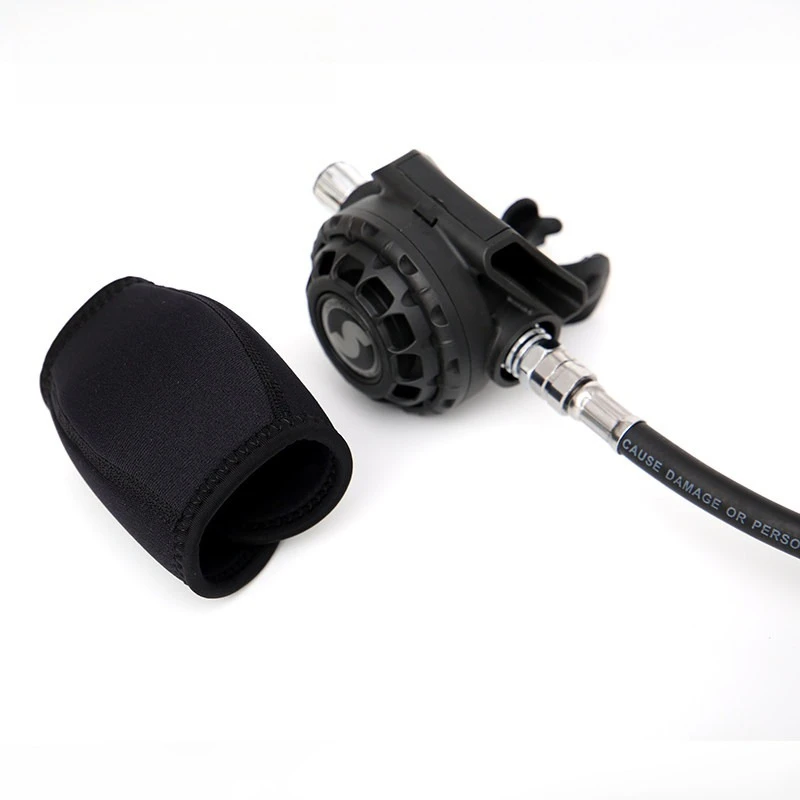 Diving, Secondary Head Case, Neoprene 1-0-0 -% Nylon 1-0-0 -% CR 3mm
Diving, Secondary Head Case, Neoprene 1-0-0 -% Nylon 1-0-0 -% CR 3mm
