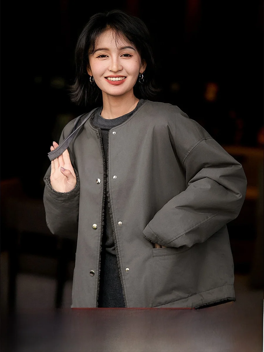 Двусторонняя куртка-жакет в стиле ретро для женщин, повседневная, приталенная, с длинными рукавами, хлопковое пальто
Двусторонняя куртка-жакет в стиле ретро для женщин, повседневная, приталенная, с длинными рукавами, хлопковое пальто