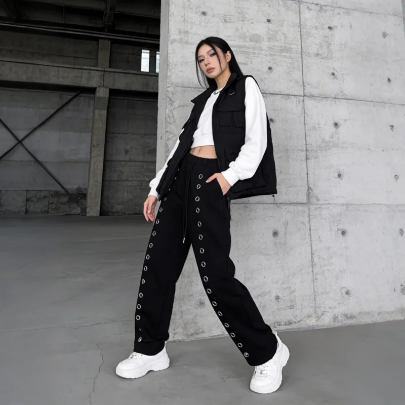 Новые широкие брюки в стиле панк с металлическими кольцами 2026 года - Черные брюки с завязками на талии - Стильные уличные брюки
Новые широкие брюки в стиле панк с металлическими кольцами 2026 года - Черные брюки с завязками на талии - Стильные уличные брюки