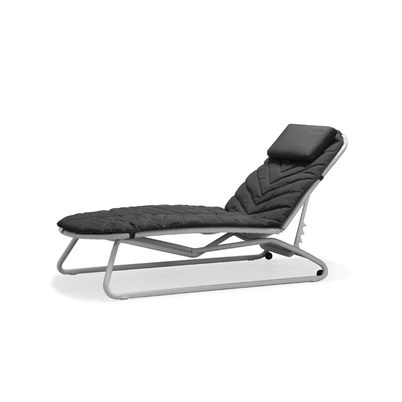 European Rattan Wicker Outdoor Luxury Modern Home Rattan Chair Garden Furniture Chaise Chair Set For Villa
European Rattan Wicker Outdoor Luxury Modern Home Rattan Chair Garden Furniture Chaise Chair Set For Villa