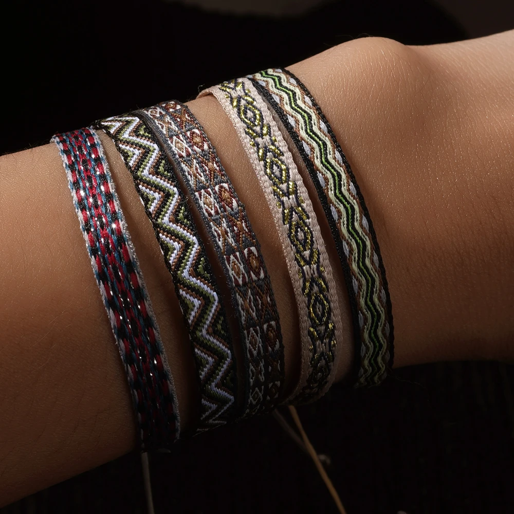 5pcs exquisite hand-woven exquisite ribbon friendship lucky rope, summer fashion leisure holiday gift
5pcs exquisite hand-woven exquisite ribbon friendship lucky rope, summer fashion leisure holiday gift