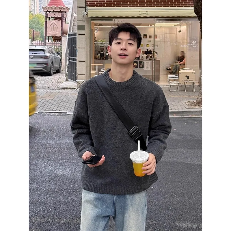 Deep Grey round Neck Knitwear Men Winter Korean Style Lazy Soft Nurtured Inner Wear Cleanfit Base Shirt Casual Long Sleeve
Deep Grey round Neck Knitwear Men Winter Korean Style Lazy Soft Nurtured Inner Wear Cleanfit Base Shirt Casual Long Sleeve