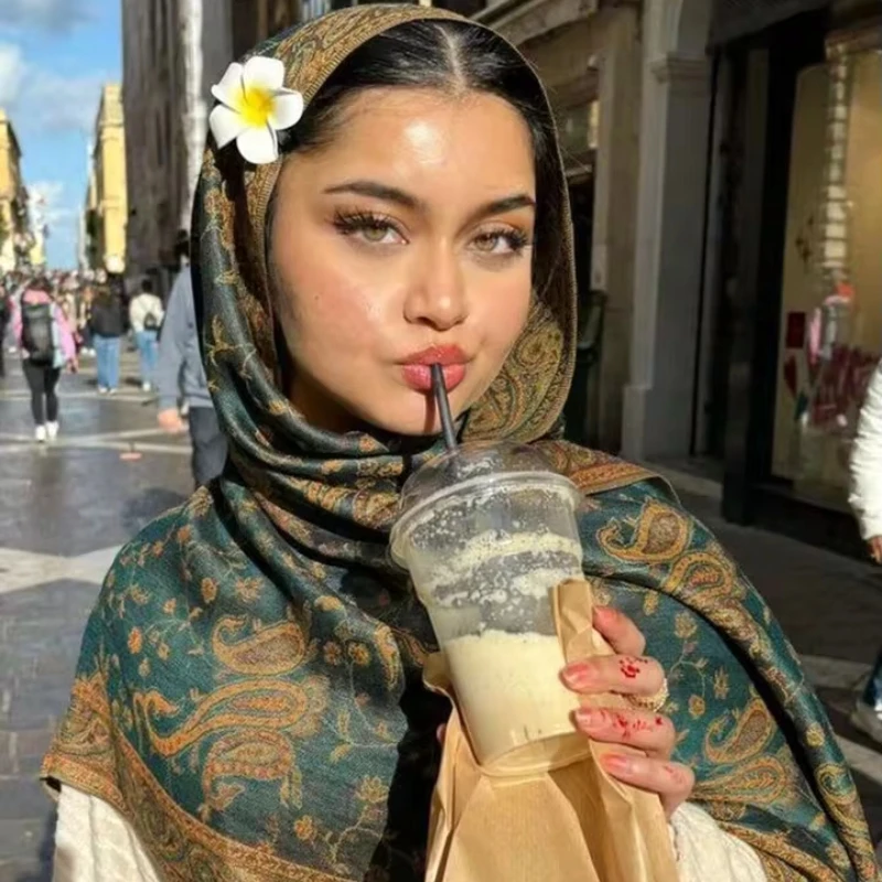 Women Cashew Printed Scarf Hijab Muslim Paisley Jacquard Shawl with Tassels Ethnic Style Vintage Pareos Floral Cotton Turban
Women Cashew Printed Scarf Hijab Muslim Paisley Jacquard Shawl with Tassels Ethnic Style Vintage Pareos Floral Cotton Turban