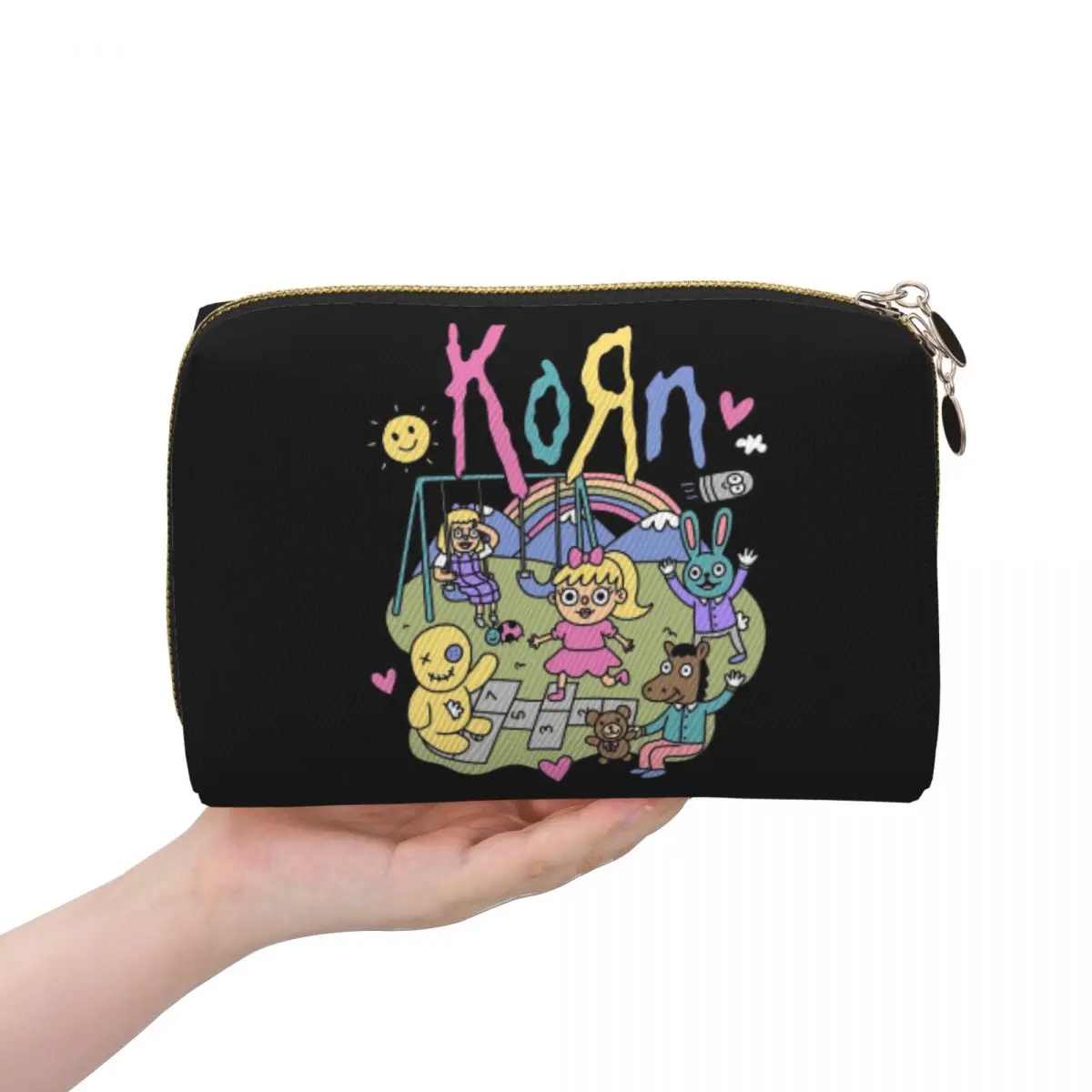 Музыкальный рок-кун-группа, женские косметички, дорожный органайзер для макияжа, сумка для хранения туалетных принадлежностей, Dopp Kit Case
Музыкальный рок-кун-группа, женские косметички, дорожный органайзер для макияжа, сумка для хранения туалетных принадлежностей, Dopp Kit Case