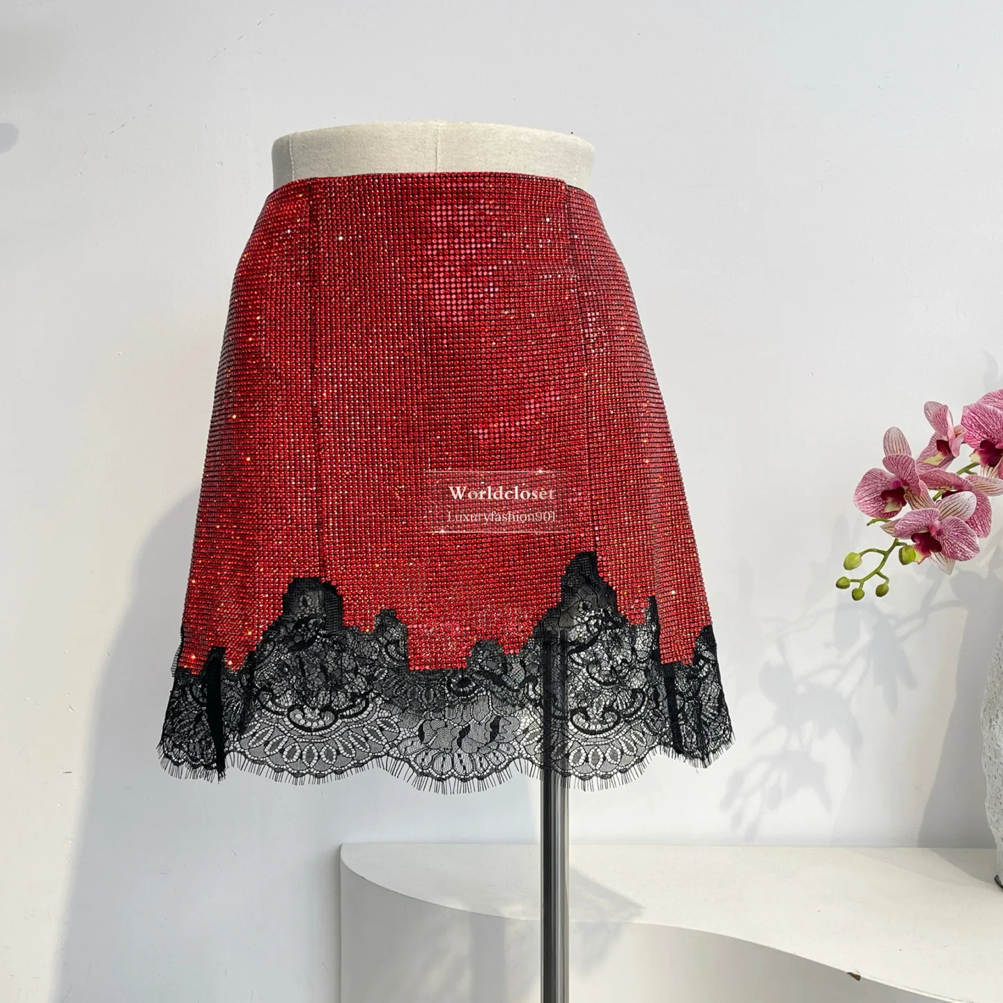 Red Full Rhinestone High Waist A-Line Black Lace Trim Sparkly Mini Party Skirt
Red Full Rhinestone High Waist A-Line Black Lace Trim Sparkly Mini Party Skirt