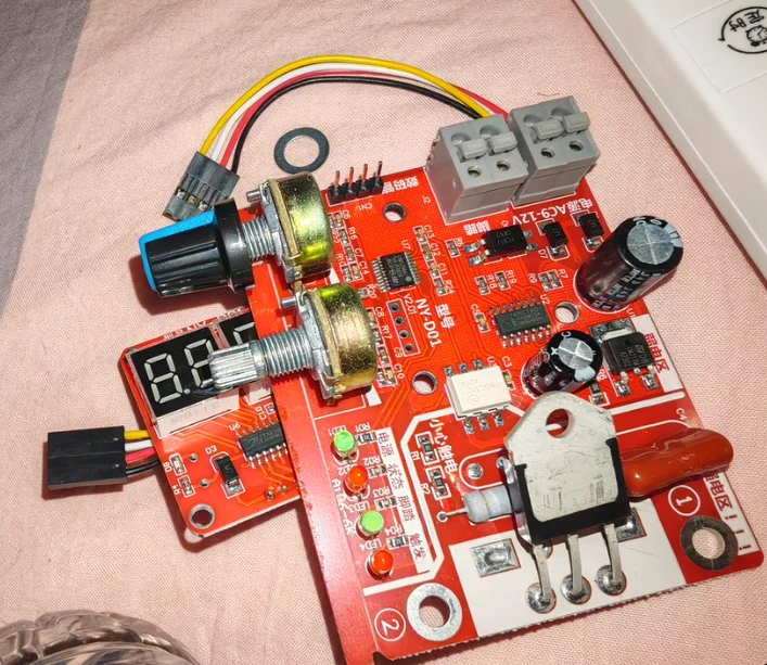 Плата управления точечной сваркой с регулируемым временем и током, панель микроконтроллера с цифровым дисплеем
Плата управления точечной сваркой с регулируемым временем и током, панель микроконтроллера с цифровым дисплеем