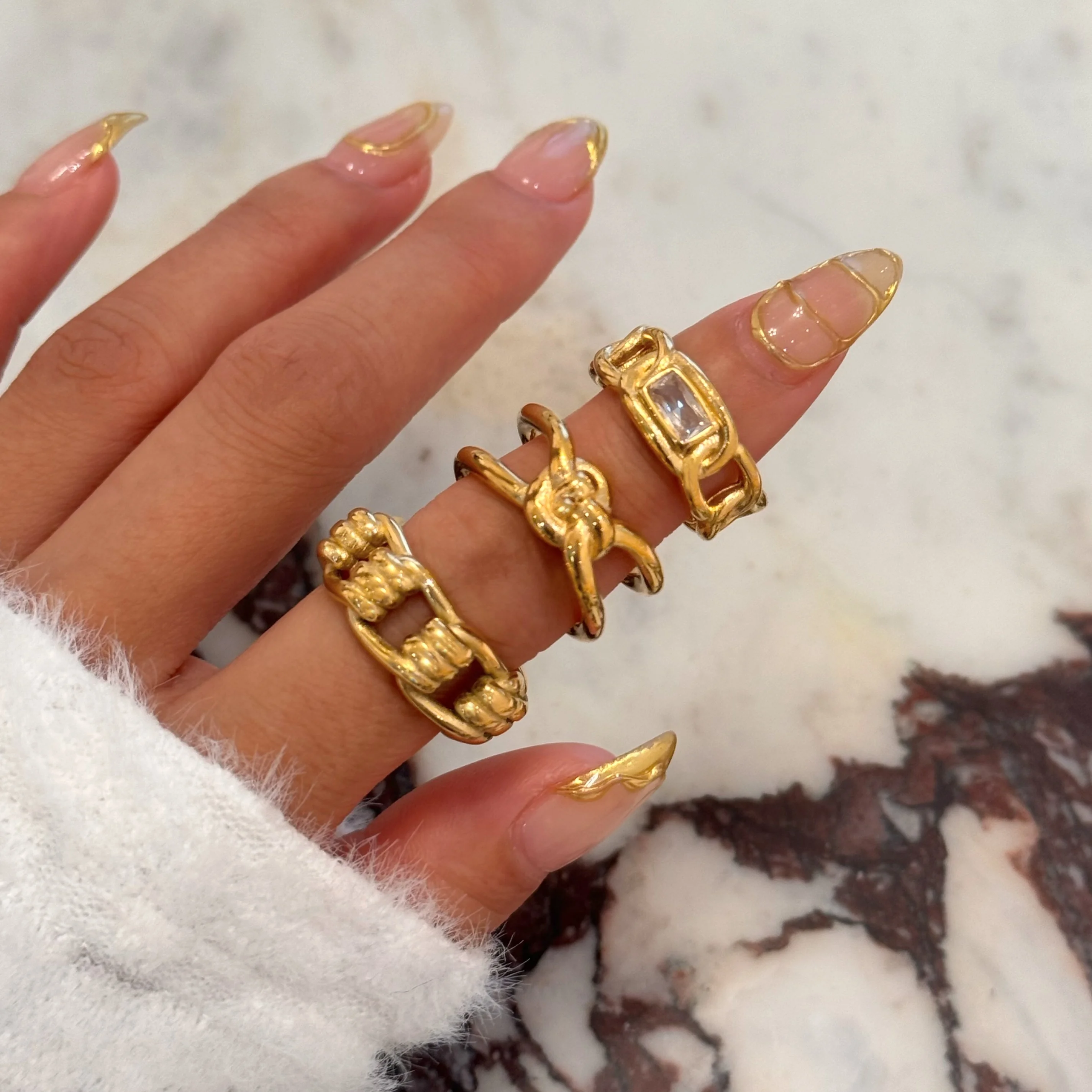 DASEIN New Ins Trendy 18k PVD Gold Plated Postmodern Irregular Knotted Ring Stainless Steel Unique Jewelry Accessories Women Men
DASEIN New Ins Trendy 18k PVD Gold Plated Postmodern Irregular Knotted Ring Stainless Steel Unique Jewelry Accessories Women Men