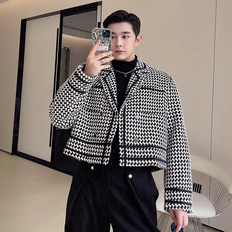 Мужской осенний костюм в стиле ретро: модный повседневный пиджак из твидовой ткани в корейском стиле, с длинными рукавами, стандартный крой
Мужской осенний костюм в стиле ретро: модный повседневный пиджак из твидовой ткани в корейском стиле, с длинными рукавами, стандартный крой