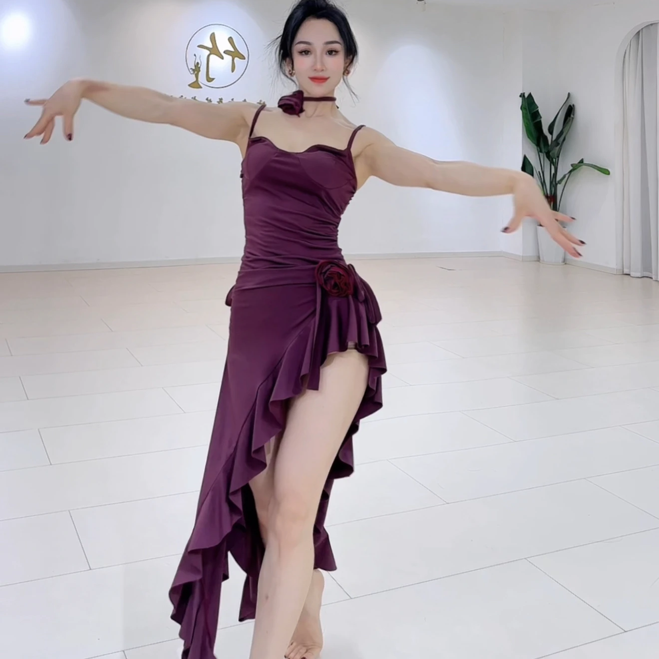 BellyDance Performance Costume Women Sexy Temperament Dress Adult Female Oriental Belly Dance Professional Training Clothes
BellyDance Performance Costume Women Sexy Temperament Dress Adult Female Oriental Belly Dance Professional Training Clothes