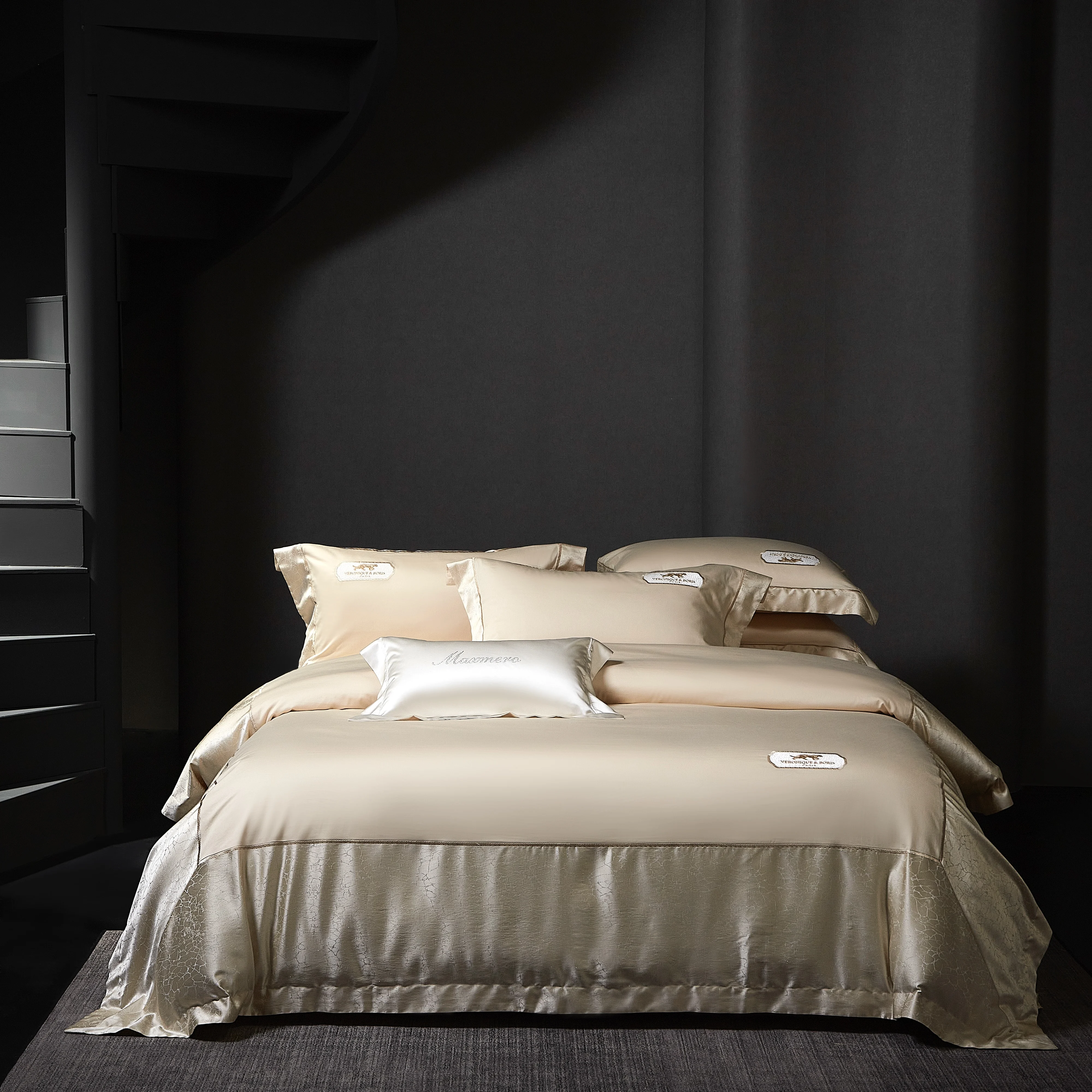 4pcs 100% Cotton Bedding Set, Soft Duvet Cover Set (1*Duvet Cover + 2*Pillowcases + 1*Bed Sheet, No Core Included), Moisture-Wic
4pcs 100% Cotton Bedding Set, Soft Duvet Cover Set (1*Duvet Cover + 2*Pillowcases + 1*Bed Sheet, No Core Included), Moisture-Wic