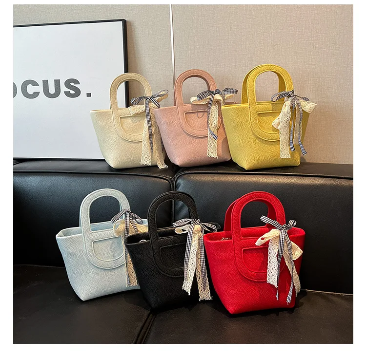 2025 Summer Mini Bucket Crossbody Bag Women Casual Versatile Office Handheld Purse Premium Fashion
2025 Summer Mini Bucket Crossbody Bag Women Casual Versatile Office Handheld Purse Premium Fashion