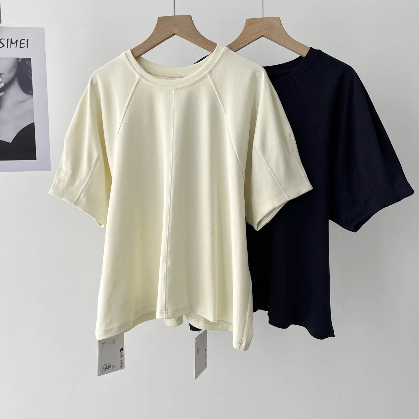 Women's casual version simple and versatile round neck cotton T-shirt short sleeve 011-0503
Women's casual version simple and versatile round neck cotton T-shirt short sleeve 011-0503