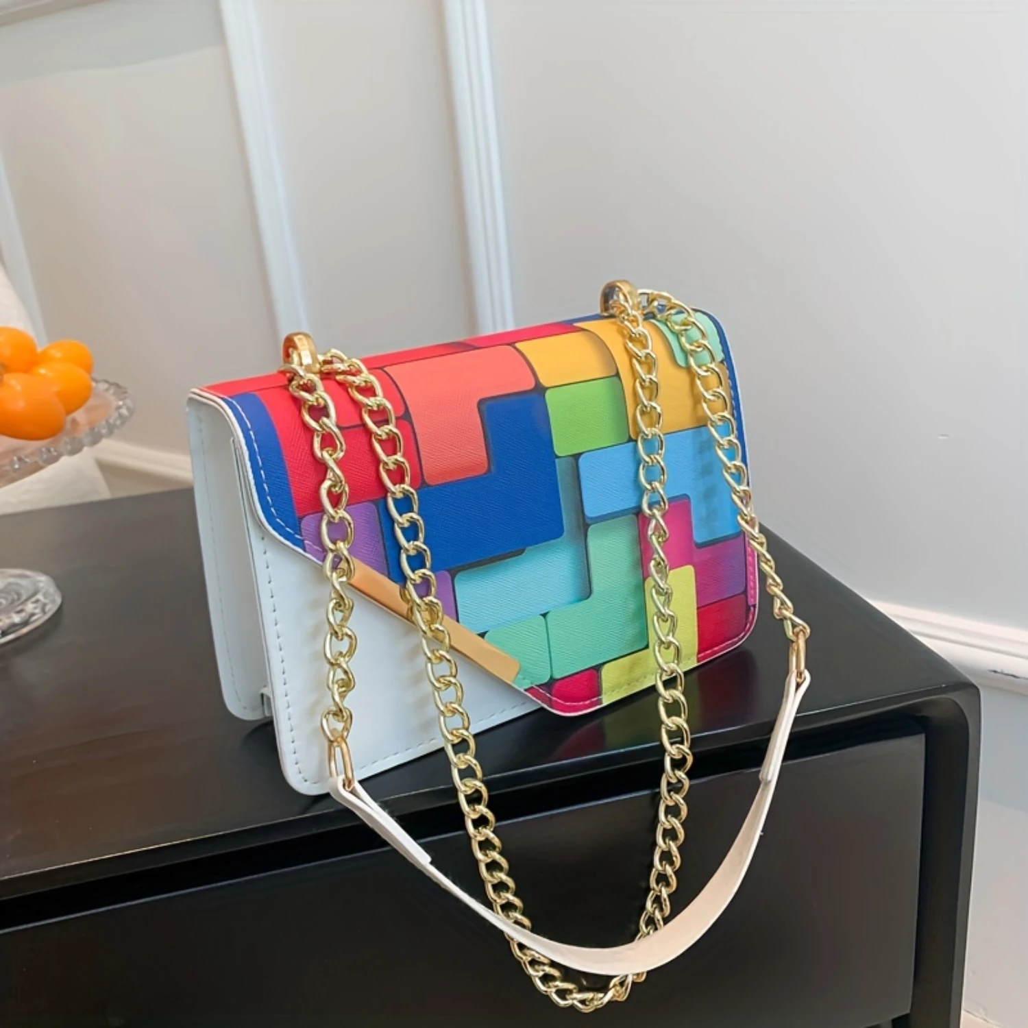 Messenger Bag - Chic Contrast Color Design, Durable PU Leather - Ideal for Everyday Fashion
Messenger Bag - Chic Contrast Color Design, Durable PU Leather - Ideal for Everyday Fashion