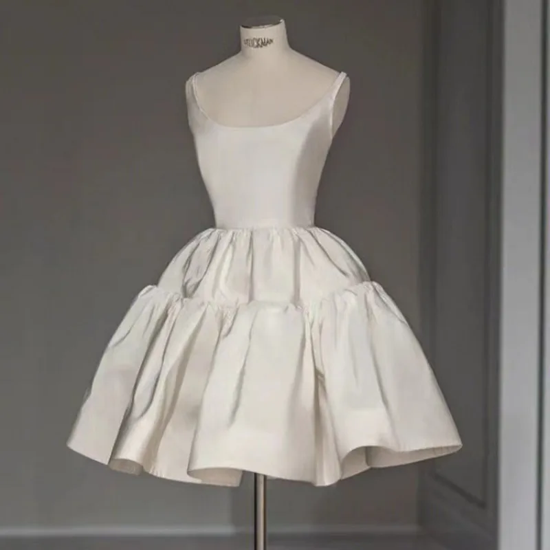 Simple Thick Satin Short Wedding Dresses Wide Straps Mini Bridal Gowns Party Formal Dress
Simple Thick Satin Short Wedding Dresses Wide Straps Mini Bridal Gowns Party Formal Dress