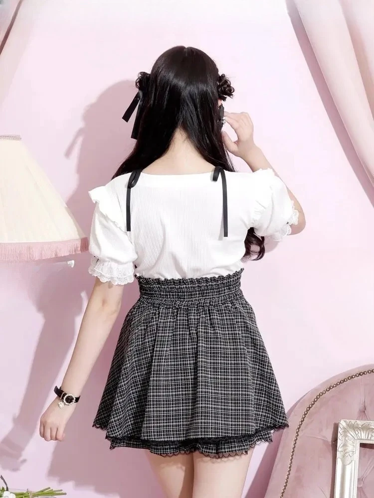 Japanese Sweet Double Breasted High Waisted Lolita Shorts Skirt 2026 Summer New Lace Pleated Plaid A Line Black Skirts Women
Japanese Sweet Double Breasted High Waisted Lolita Shorts Skirt 2026 Summer New Lace Pleated Plaid A Line Black Skirts Women
