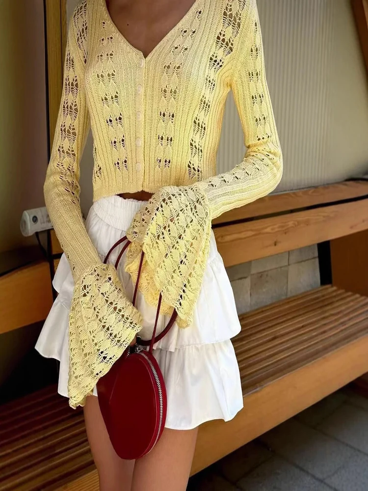 New Fashion Autumn Sexy Solid Hollow Long Sleeved V-neck Women's Knitted Cardigan, Women's Spicy Short Knitwear Tops Vacation
New Fashion Autumn Sexy Solid Hollow Long Sleeved V-neck Women's Knitted Cardigan, Women's Spicy Short Knitwear Tops Vacation