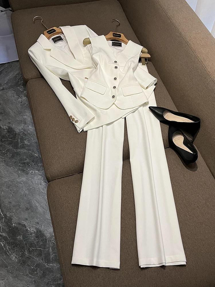 Winter Cold Tone Unique Design Tee Piece Suit Set High End Profional Vest Jaet Combo Ele Corporate Wear
Winter Cold Tone Unique Design Tee Piece Suit Set High End Profional Vest Jaet Combo Ele Corporate Wear