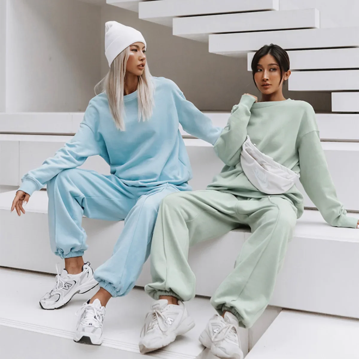 Two Pieces Sport Suits Solid Color Long Sleeve Round Neck Sweatshirt Jogger Sweatpants Streetwear Outfits Women Autumn Casual
Two Pieces Sport Suits Solid Color Long Sleeve Round Neck Sweatshirt Jogger Sweatpants Streetwear Outfits Women Autumn Casual