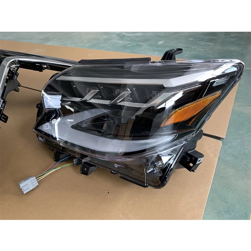 Suitable for Lexus GX460 2020 headlight LED front bumper upper headlight
Suitable for Lexus GX460 2020 headlight LED front bumper upper headlight