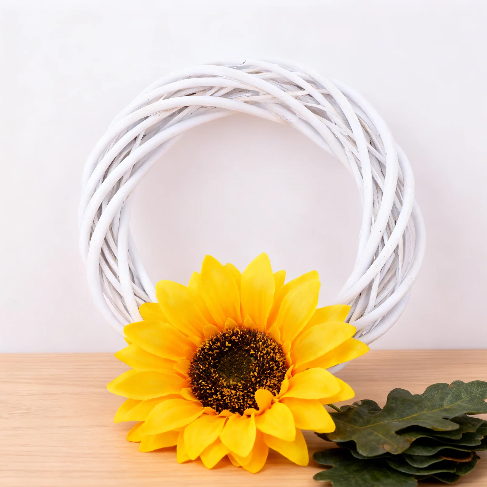 3Pcs Handmade Wreath Natural Grapevine Rings 20Cm Rattan Vine Branch Wreath Hoop for DIY Craft Wedding Christmas Decor Farmhouse
3Pcs Handmade Wreath Natural Grapevine Rings 20Cm Rattan Vine Branch Wreath Hoop for DIY Craft Wedding Christmas Decor Farmhouse