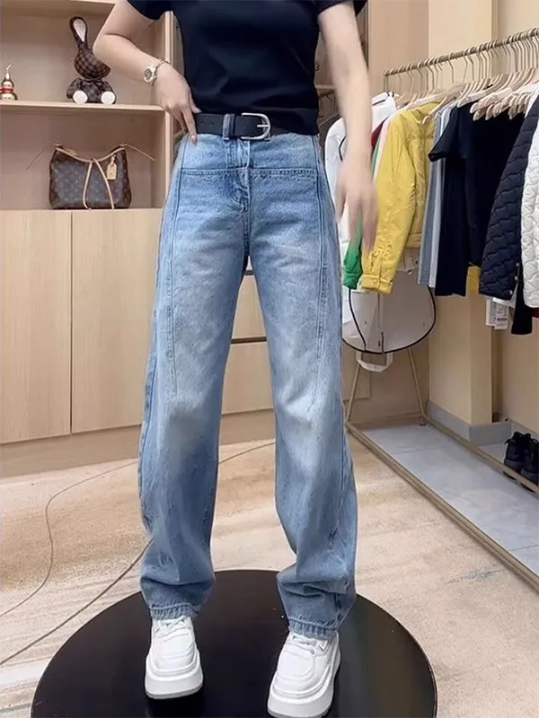 Spring 2026 Slim Fit Straight Leg Denim Jeans Women's Flattering Wide Leg Pants Conceal Meat High Waist Casual Style Jeans
Spring 2026 Slim Fit Straight Leg Denim Jeans Women's Flattering Wide Leg Pants Conceal Meat High Waist Casual Style Jeans