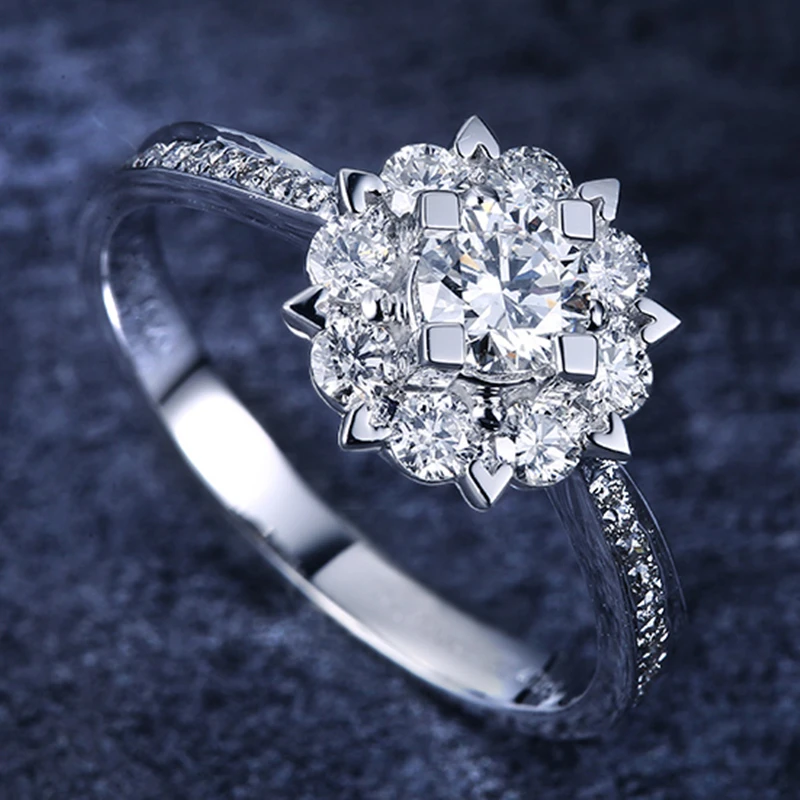 Luxury 925 Sterling Silver Classic Ring for Women Snowflake Jewelry Simple 30ct Diamond Ring Imitation Diamond Women's Ring
Luxury 925 Sterling Silver Classic Ring for Women Snowflake Jewelry Simple 30ct Diamond Ring Imitation Diamond Women's Ring