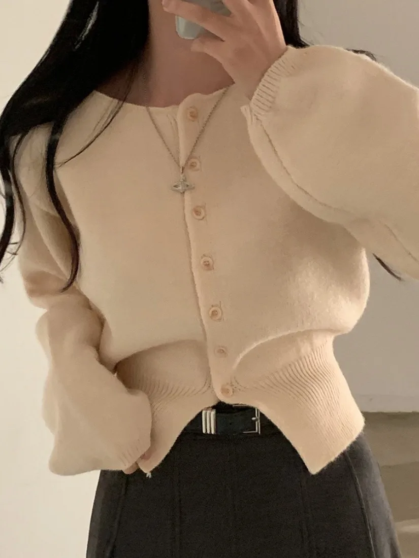 Ele Korean Sle Women's Knitted Sweater Coat Soft Cozy ort Outerwear Autumn New Design Sensation Faion Top
Ele Korean Sle Women's Knitted Sweater Coat Soft Cozy ort Outerwear Autumn New Design Sensation Faion Top