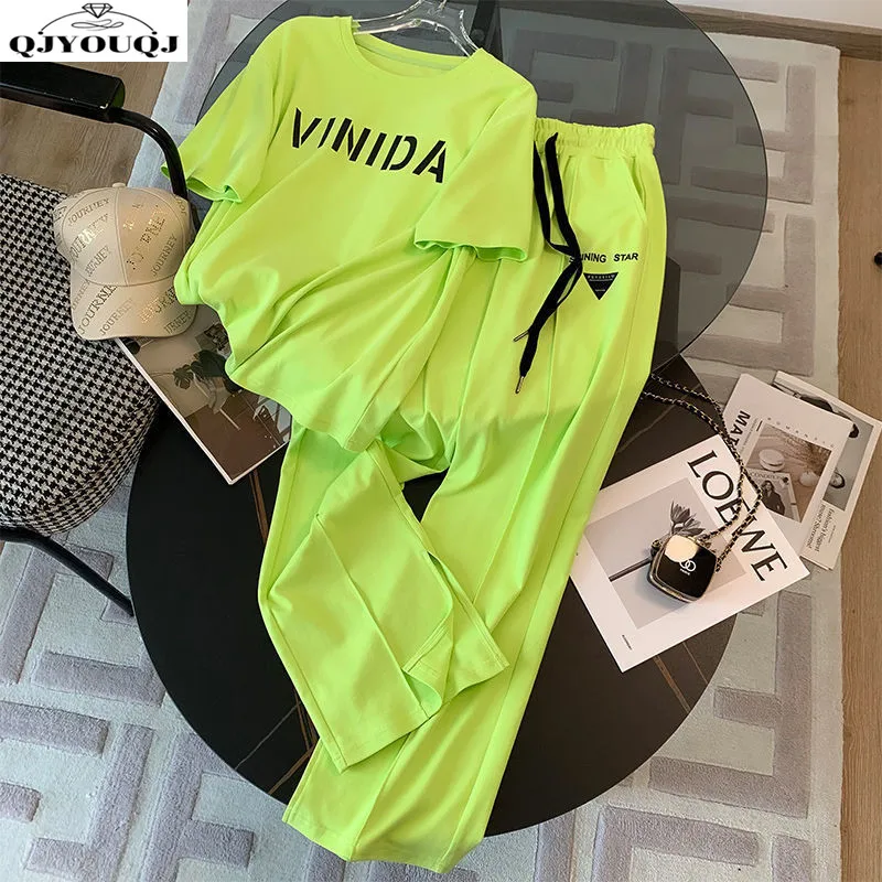 25 Summer New Fashionable Women's Set Loose Fashion Top+Sports Wide Leg Pants Two Piece Set
25 Summer New Fashionable Women's Set Loose Fashion Top+Sports Wide Leg Pants Two Piece Set