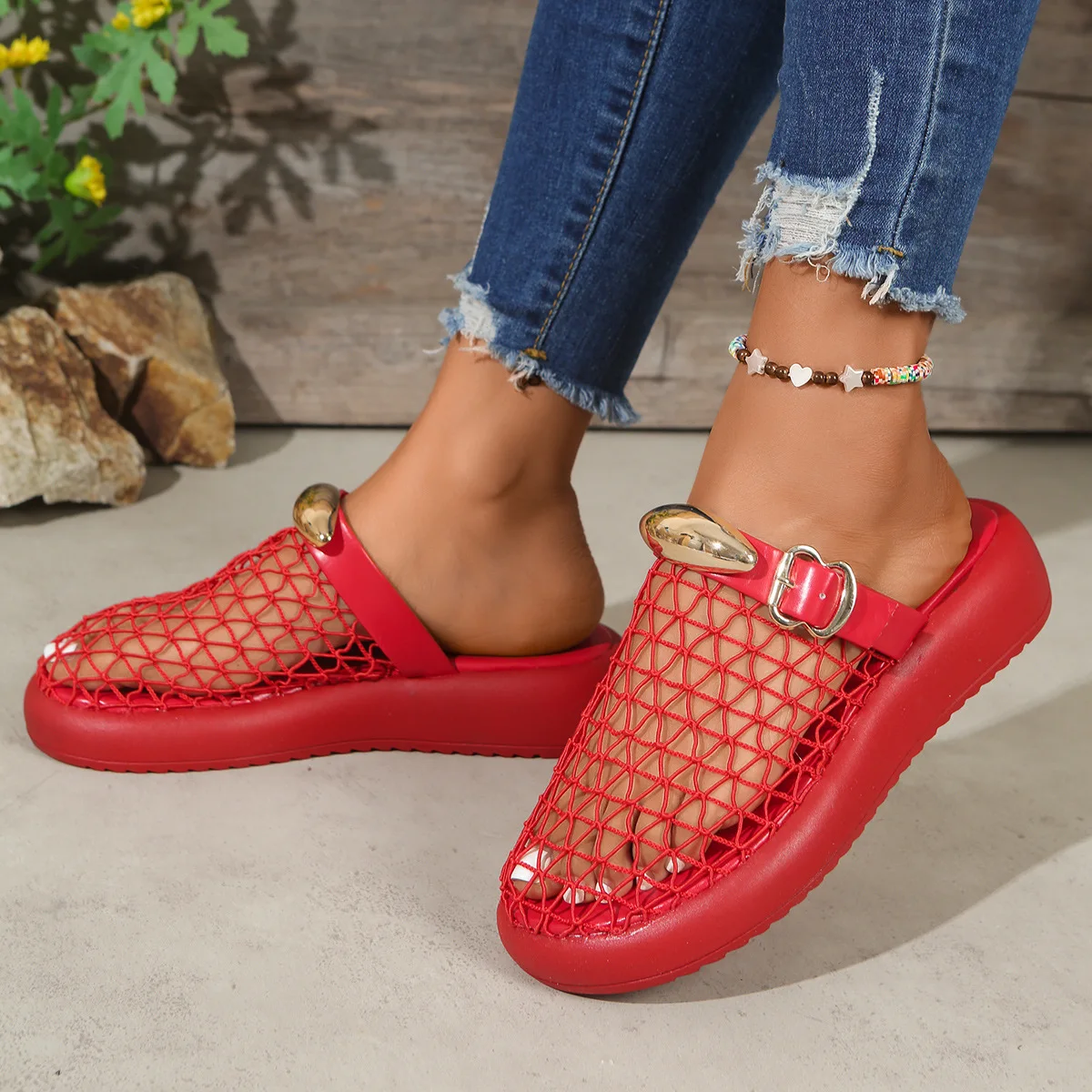 women's new hollowed out wedge heel with metal buckle strap high-heeled and thick soled slippers with versatile stylish sandals
women's new hollowed out wedge heel with metal buckle strap high-heeled and thick soled slippers with versatile stylish sandals