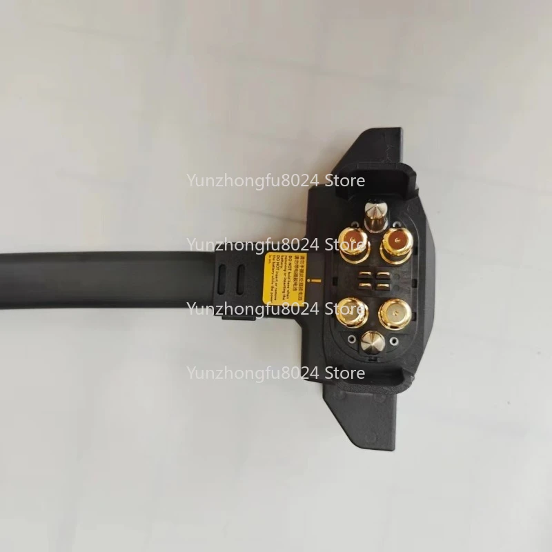 T40/t50 To T60T70T70pT100 Charger Cable DB2100 Intelligent Flight Battery Charging Adapter Cable
T40/t50 To T60T70T70pT100 Charger Cable DB2100 Intelligent Flight Battery Charging Adapter Cable