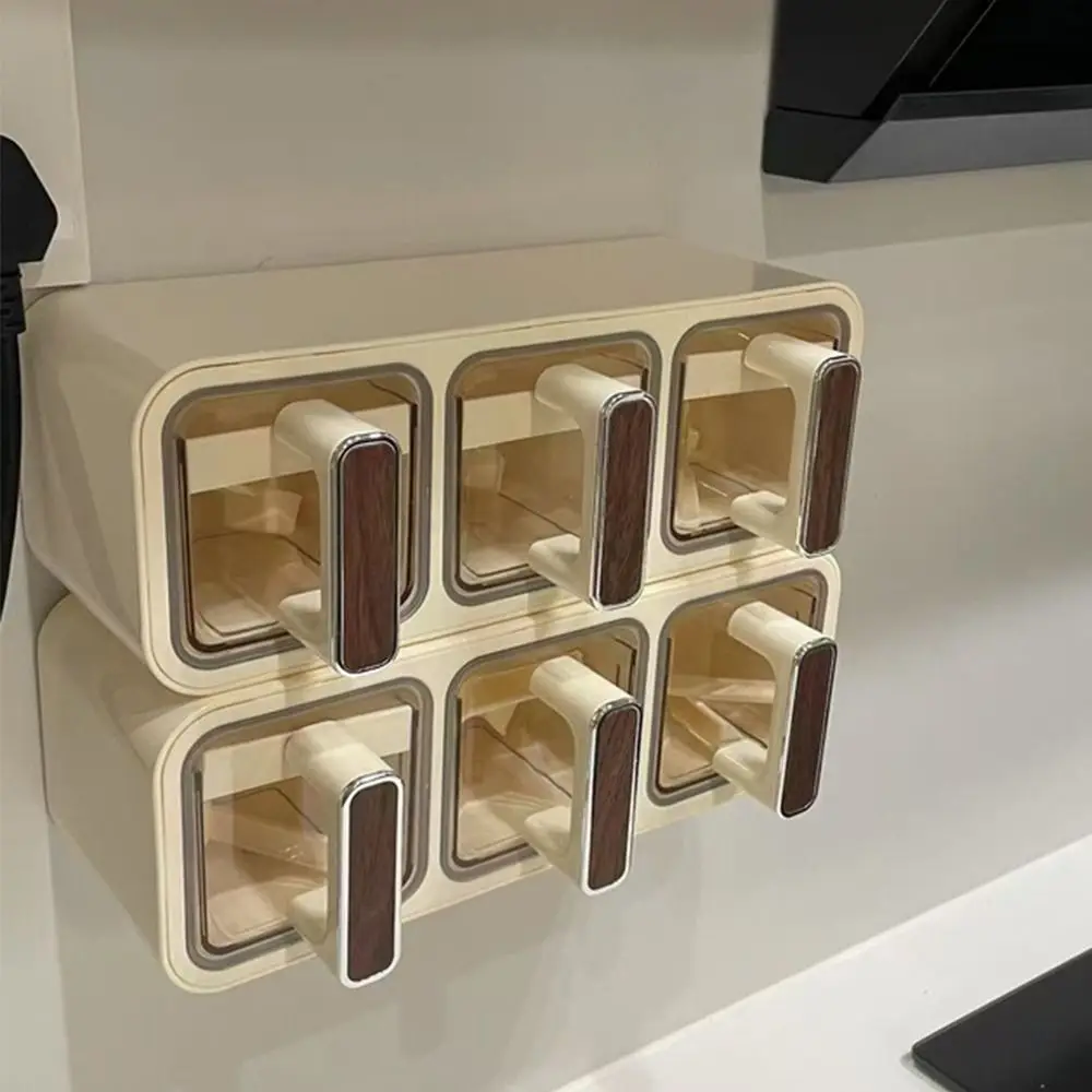 Sealed Spice Storage Rack No Punch With Spoon Kitchen Seasoning Jar 2/3 Grids Space Saving Kitchen Storage Organizer 
Sealed Spice Storage Rack No Punch With Spoon Kitchen Seasoning Jar 2/3 Grids Space Saving Kitchen Storage Organizer