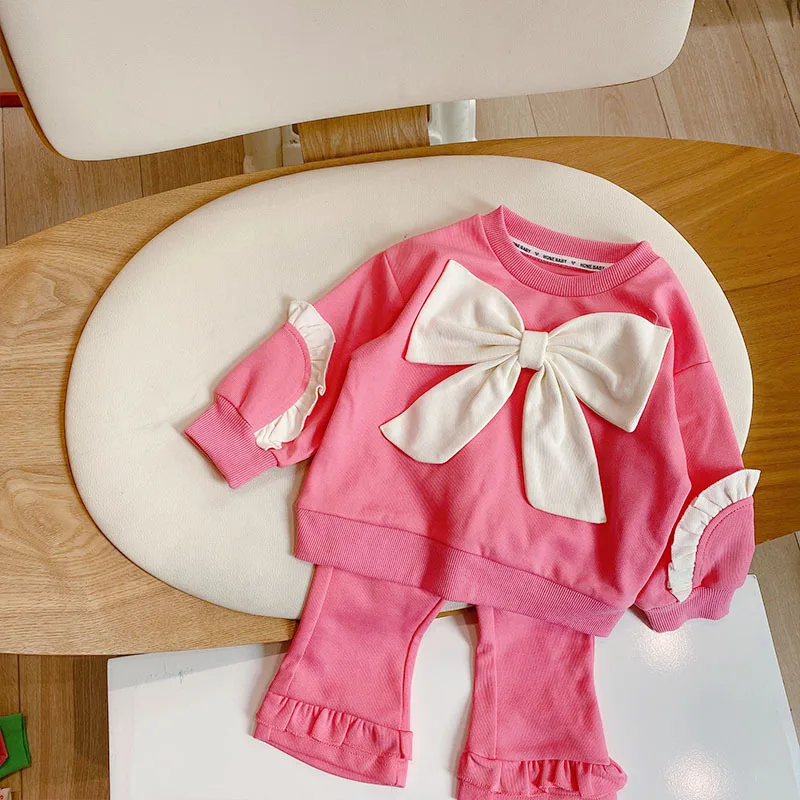 Spring fall Girls' Baby Clothes Outfits sets Bow Knot Pullover Sweater + Pants Sports Suits child baby clothing Sets for Girls
Spring fall Girls' Baby Clothes Outfits sets Bow Knot Pullover Sweater + Pants Sports Suits child baby clothing Sets for Girls