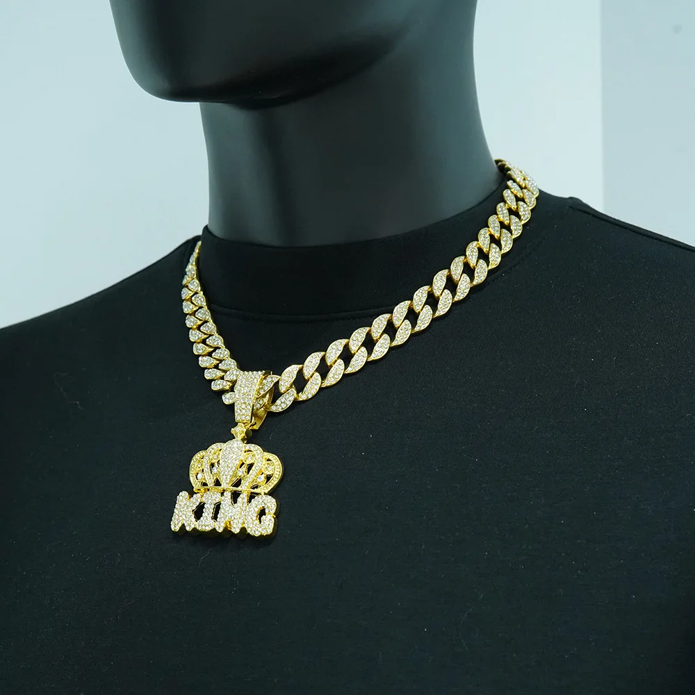 Аксессуары для самостоятельного изготовления: Модный кулон-корона KING с полным покрытием из страз, из сплава, в европейском и американском стиле, для мужчин и женщин, в стиле хип-хоп.
Аксессуары для самостоятельного изготовления: Модный кулон-корона KING с полным покрытием из страз, из сплава, в европейском и американском стиле, для мужчин и женщин, в стиле хип-хоп.