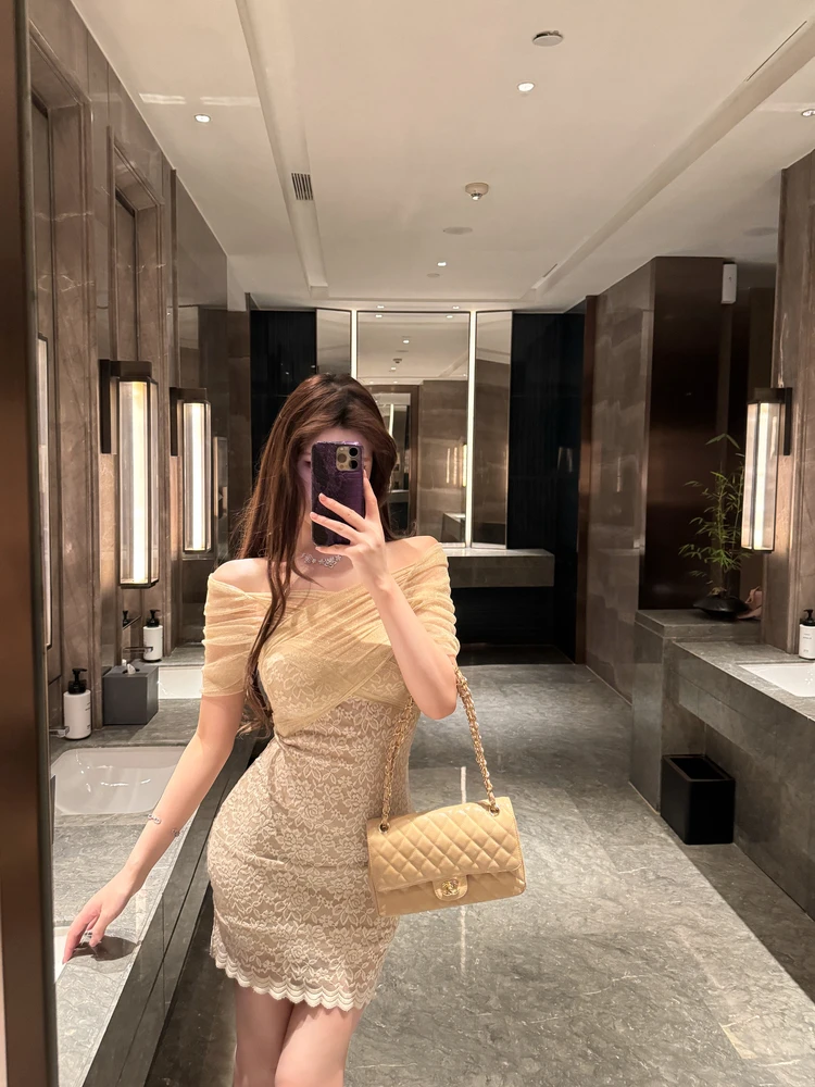 M900 Lace Short Dress Women's Slimming Bodycon Skirt Elegant Spicy Girl Summer 2026 Commute Style Short Sleeve Daily Wear
M900 Lace Short Dress Women's Slimming Bodycon Skirt Elegant Spicy Girl Summer 2026 Commute Style Short Sleeve Daily Wear