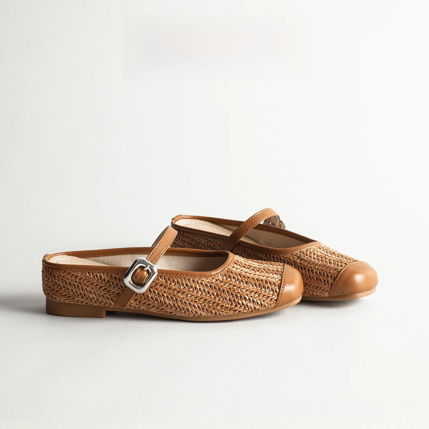 Retro Straw Woven Mules Women's Casual Slip-On High Top Flat Sandals Comfortable Spring Summer Rubber Outsole Anti-Slip
Retro Straw Woven Mules Women's Casual Slip-On High Top Flat Sandals Comfortable Spring Summer Rubber Outsole Anti-Slip