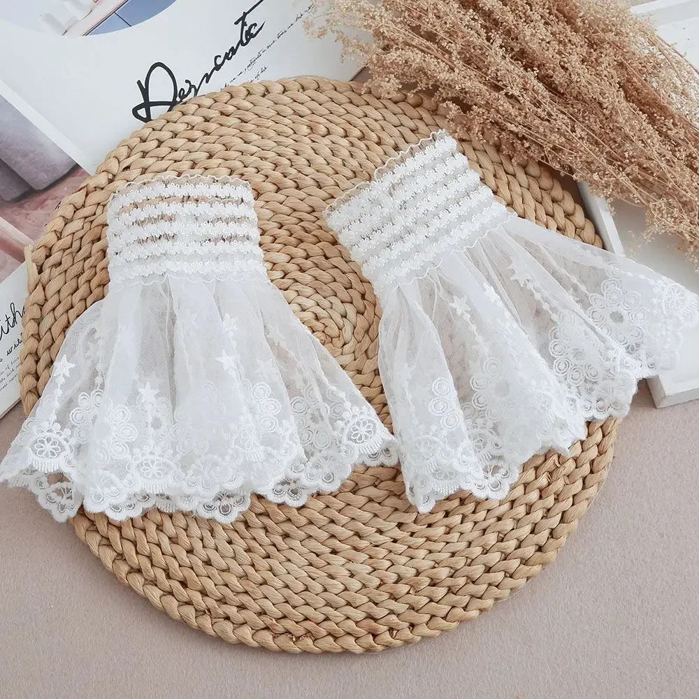 1Pair Detachable Cuffs Lace Flower Mesh Fake Flared Sleeves Double Layer Pleated Ruched False Cuffs Sweater Blouse Wrist Warmers
1Pair Detachable Cuffs Lace Flower Mesh Fake Flared Sleeves Double Layer Pleated Ruched False Cuffs Sweater Blouse Wrist Warmers