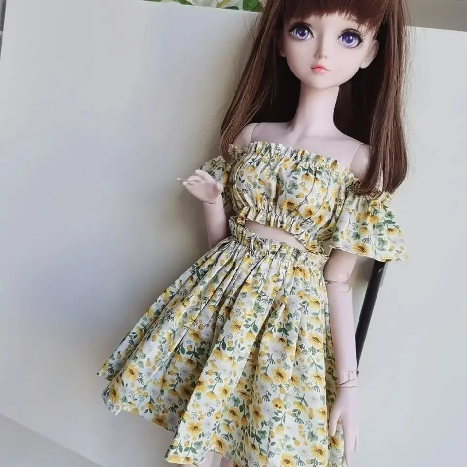 (На заказ) Кукольная одежда 60 см для куклы 1/3 Bjd, комплект из двух предметов, юбка с цветком, игрушки для девочек своими руками, аксессуары для кукол, без куклы
(На заказ) Кукольная одежда 60 см для куклы 1/3 Bjd, комплект из двух предметов, юбка с цветком, игрушки для девочек своими руками, аксессуары для кукол, без куклы