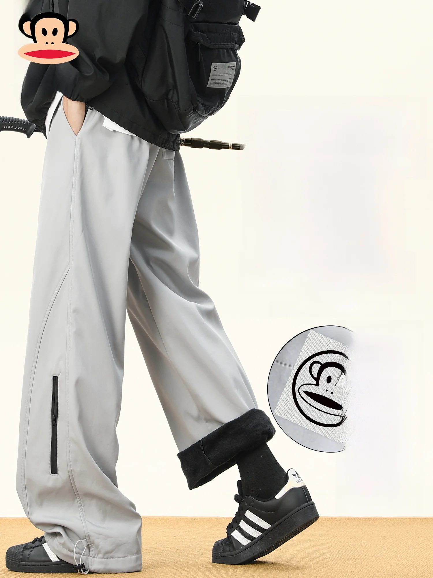 Мужские повседневные брюки Paul Frank с широкими штанинами на флисовой подкладке, теплые уличные брюки для осени и зимы, из полиэстера, молодежный стиль
Мужские повседневные брюки Paul Frank с широкими штанинами на флисовой подкладке, теплые уличные брюки для осени и зимы, из полиэстера, молодежный стиль