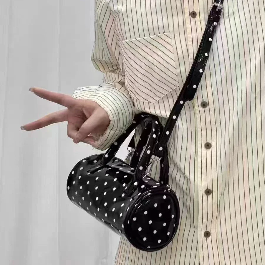 Retro Romantic Spot Patent leather handbag The single shoulder bag Storage bag Mobile phone bag Women's Bags purses handbags
Retro Romantic Spot Patent leather handbag The single shoulder bag Storage bag Mobile phone bag Women's Bags purses handbags