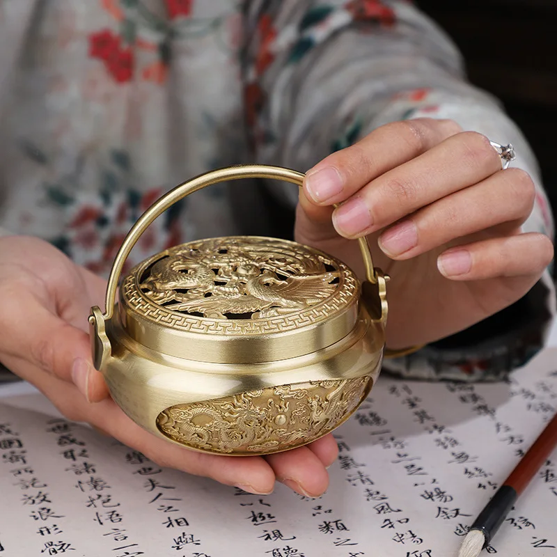 New Pure Copper Incense Burner Portable Air Fumigating Hand Stove Household Indoor Sandalwood Incense Burner Decoration Censer
New Pure Copper Incense Burner Portable Air Fumigating Hand Stove Household Indoor Sandalwood Incense Burner Decoration Censer