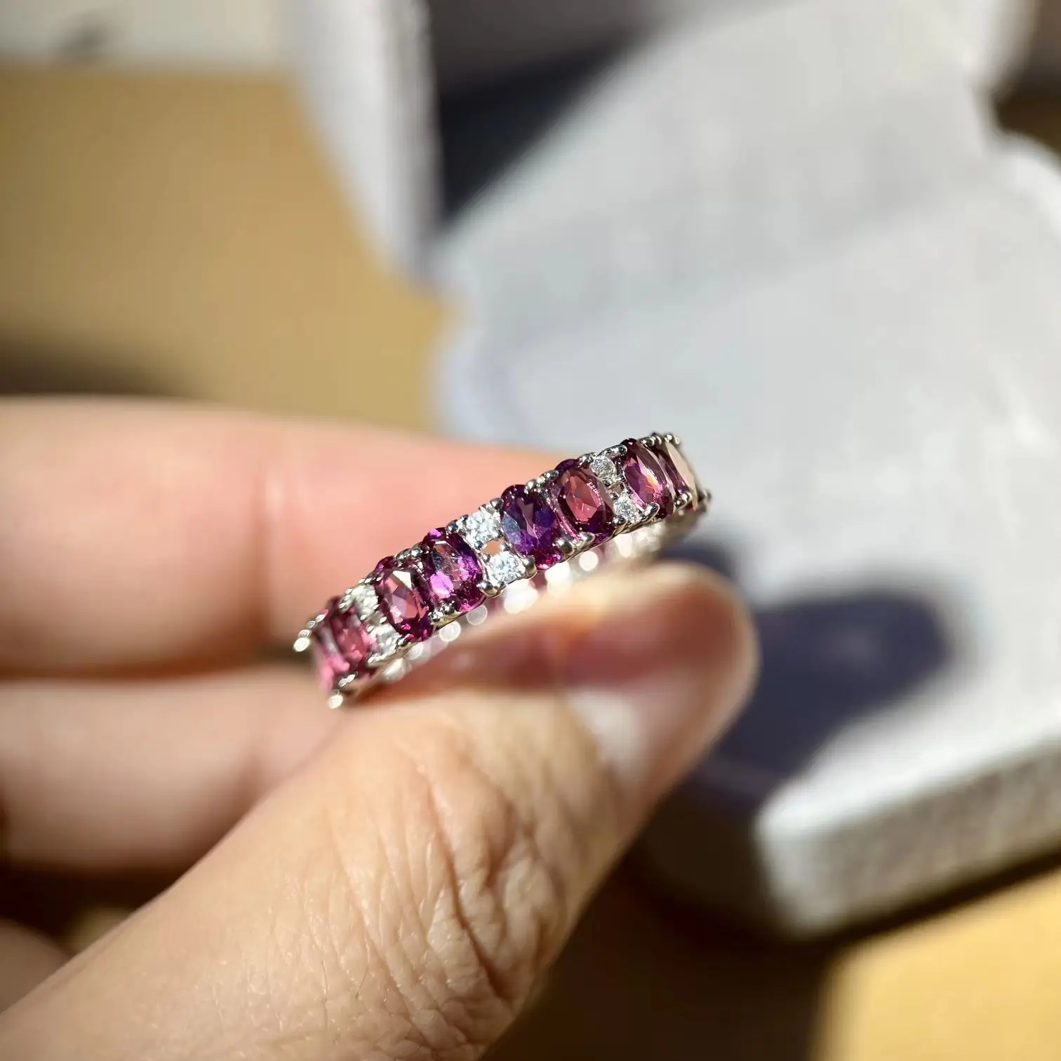 HT25 Solid 925 Sterling Silver 5.52ct Natural Red Garnet Gemstones Rings for Male or Female's Classic Rings
HT25 Solid 925 Sterling Silver 5.52ct Natural Red Garnet Gemstones Rings for Male or Female's Classic Rings