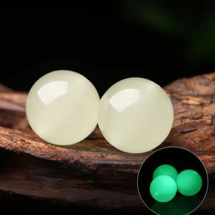 Night Pearl Luminous Ball Super Bright Original Stone Luminous Crystal Jade Ball Single Bead Living Room Office Ornaments
Night Pearl Luminous Ball Super Bright Original Stone Luminous Crystal Jade Ball Single Bead Living Room Office Ornaments