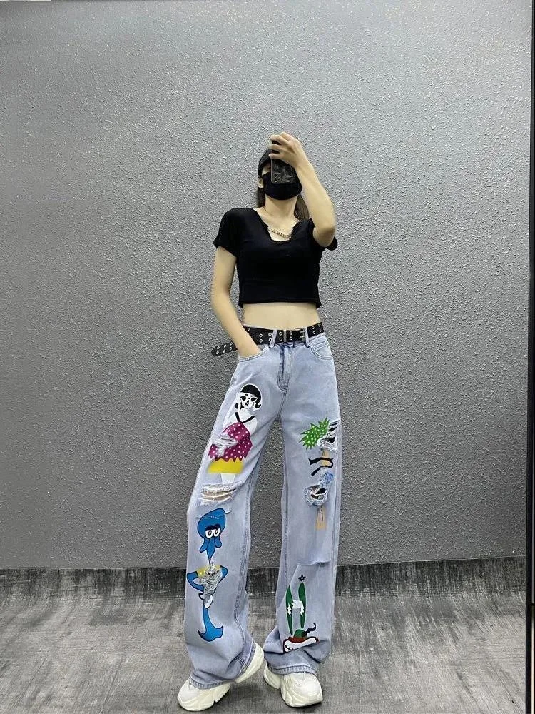 Summer cartoon printed ripped straight leg wide leg jeans high waist design and floor length pants Loose and slimming jeans
Summer cartoon printed ripped straight leg wide leg jeans high waist design and floor length pants Loose and slimming jeans