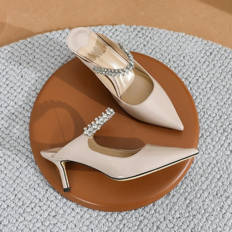 2026 New Style Single Shoes Baotou Half Slippers Pointed High Heel Rhinestone Chain Flat Heel Women's Muller Shoes
2026 New Style Single Shoes Baotou Half Slippers Pointed High Heel Rhinestone Chain Flat Heel Women's Muller Shoes