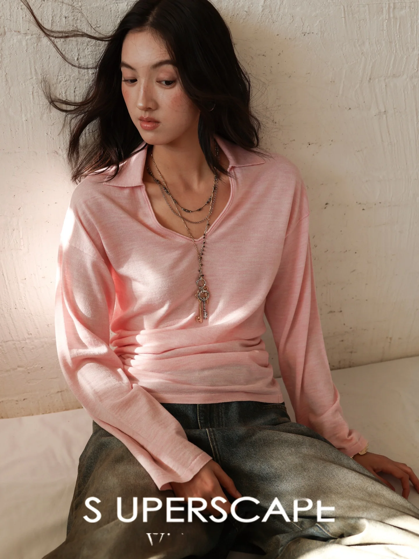Biella Yangzi Silk Ultrafine Wool Knitwear Slim Fit V-Neck Long Sleeve Casual Style Women's Fashionable Shirt Waist Cinching
Biella Yangzi Silk Ultrafine Wool Knitwear Slim Fit V-Neck Long Sleeve Casual Style Women's Fashionable Shirt Waist Cinching