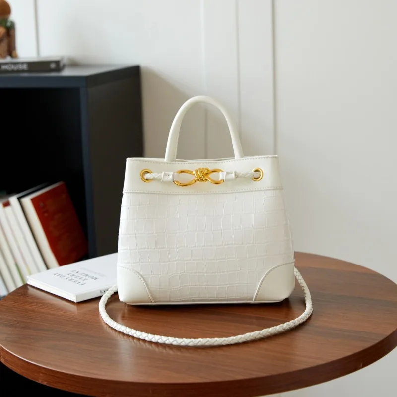 Mom' Bag Elegant Ladies Tote Bags Shoulder Bag Crossbody Design Leather Handbags Luxury Brand Women Classic Messenger
Mom' Bag Elegant Ladies Tote Bags Shoulder Bag Crossbody Design Leather Handbags Luxury Brand Women Classic Messenger