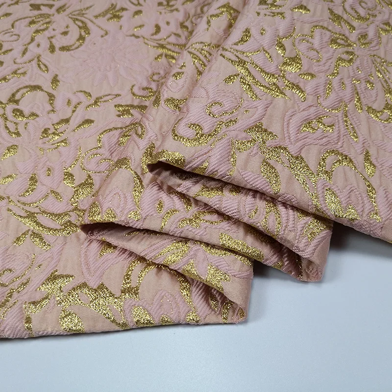 Жаккардовая ткань с золотой шелковой парчой, осенне-зимнее платье, ветровка, одежда, ткань, модный дизайн, пошив, оптовая продажа, материал на метр
Жаккардовая ткань с золотой шелковой парчой, осенне-зимнее платье, ветровка, одежда, ткань, модный дизайн, пошив, оптовая продажа, материал на метр